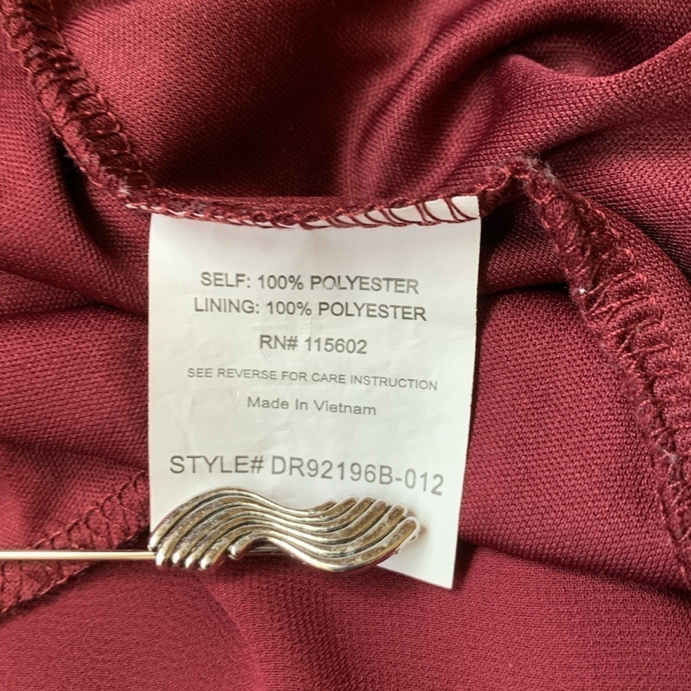Lush cranberry pleated party dress size S - Picture 11 of 11